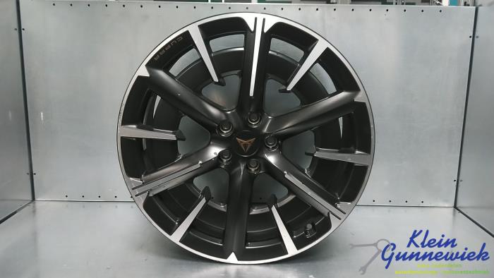 Używane Obrecz Cupra Born Cena € 350,00 Procedura marży oferowane przez Klein Gunnewiek Autodemontage & Motorentechniek