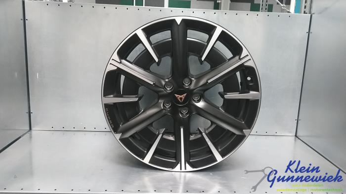 Używane Obrecz Cupra Born Cena € 350,00 Procedura marży oferowane przez Klein Gunnewiek Autodemontage & Motorentechniek