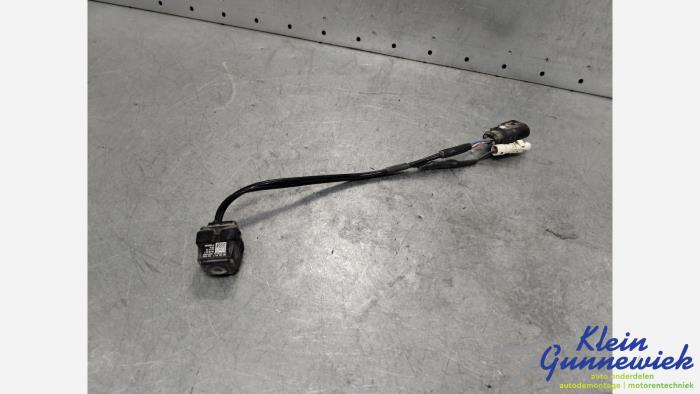 Begagnade Backkamera Porsche Macan Pris € 125,00 Marginaltabell erbjuds av Klein Gunnewiek Autodemontage & Motorentechniek