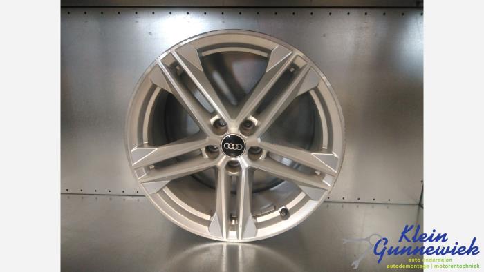 Używane Obrecz Audi Q5 Cena € 225,00 Procedura marży oferowane przez Klein Gunnewiek Autodemontage & Motorentechniek