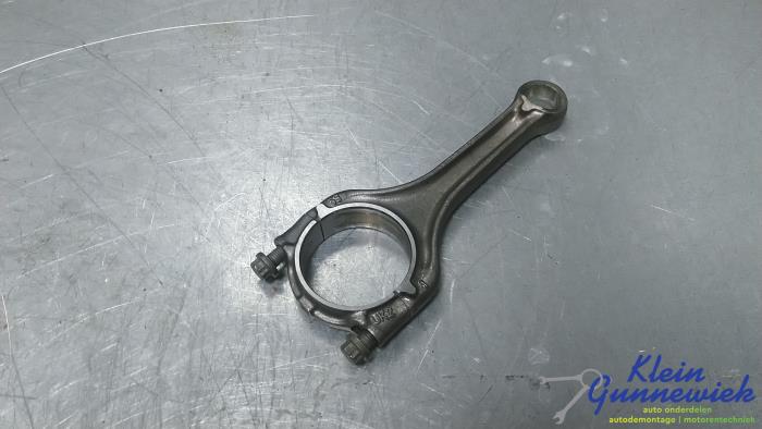 Usados Biela Volkswagen Golf Precio € 70,00 Norma de margen ofrecido por Klein Gunnewiek Autodemontage & Motorentechniek