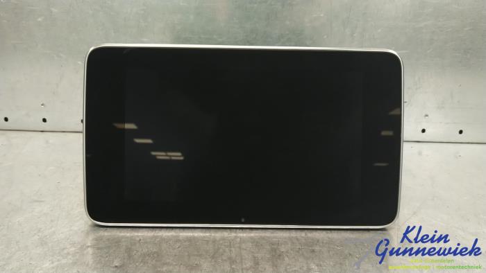 Begagnade Innerdisplay Mercedes C-Klasse Pris € 181,00 Marginaltabell erbjuds av Klein Gunnewiek Autodemontage & Motorentechniek