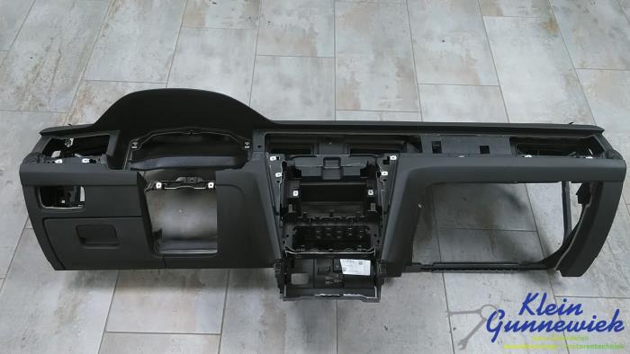 Używane Panel Volkswagen Passat Cena € 395,00 Procedura marży oferowane przez Klein Gunnewiek Autodemontage & Motorentechniek