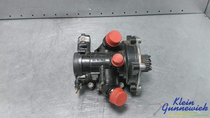 Begagnade Vattenpump Audi Q5 Pris € 229,00 Marginaltabell erbjuds av Klein Gunnewiek Autodemontage & Motorentechniek