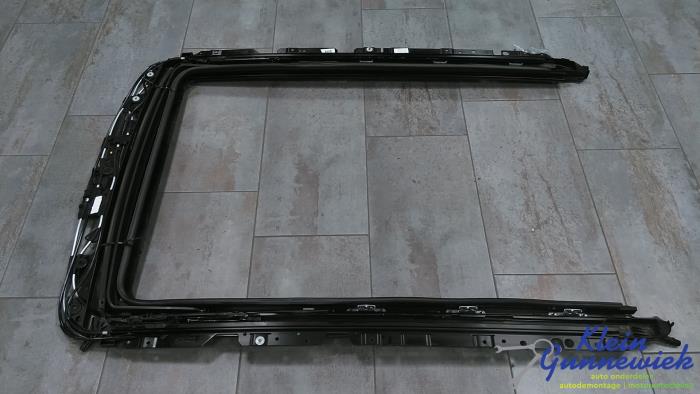 Używane Dach panoramiczny BMW X5 Cena € 475,00 Procedura marży oferowane przez Klein Gunnewiek Autodemontage & Motorentechniek