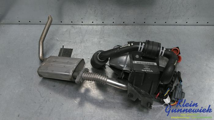 Używane Ogrzewanie postojowe Volvo V90 Cena € 695,00 Procedura marży oferowane przez Klein Gunnewiek Autodemontage & Motorentechniek