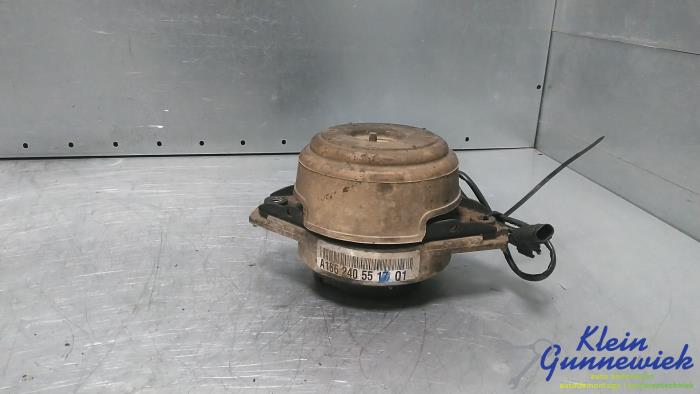 Used Engine mount Mercedes ML-Klasse Price € 55,00 Margin scheme offered by Klein Gunnewiek Autodemontage & Motorentechniek