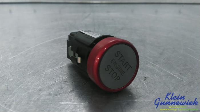 Używane Przelacznik Start/Stop Audi SQ5 Cena € 45,00 Procedura marży oferowane przez Klein Gunnewiek Autodemontage & Motorentechniek