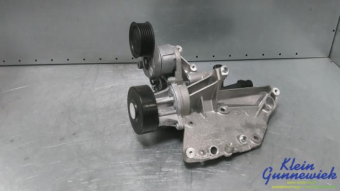 Begagnade Vattenpump BMW X5 Pris € 75,00 Marginaltabell erbjuds av Klein Gunnewiek Autodemontage & Motorentechniek