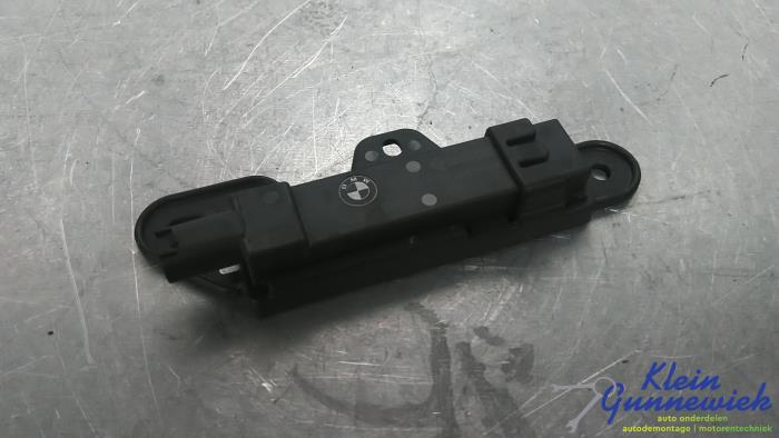 Używane Antena BMW 3-Serie Cena € 30,00 Procedura marży oferowane przez Klein Gunnewiek Autodemontage & Motorentechniek