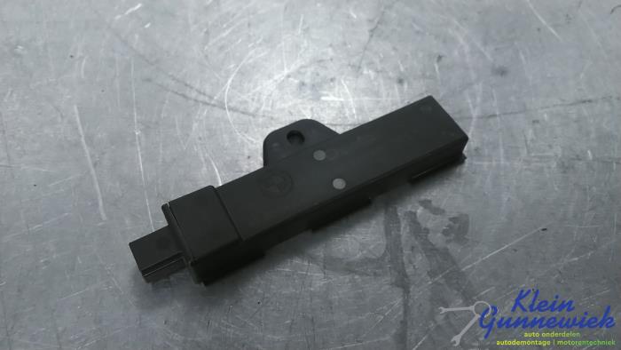 Używane Antena BMW 3-Serie Cena € 20,00 Procedura marży oferowane przez Klein Gunnewiek Autodemontage & Motorentechniek