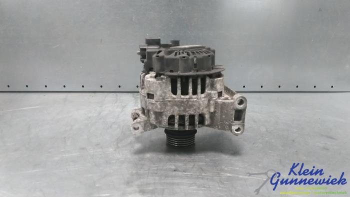 Used Dynamo Mercedes B-Klasse Price € 40,00 Margin scheme offered by Klein Gunnewiek Autodemontage & Motorentechniek