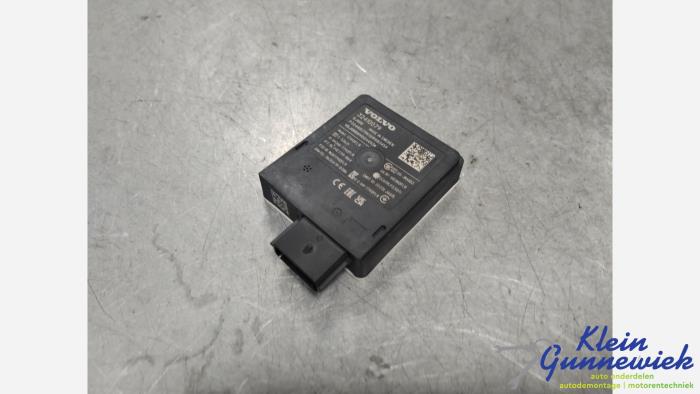 Begagnade Farthållarsensor Volvo V90 Pris € 195,00 Marginaltabell erbjuds av Klein Gunnewiek Autodemontage & Motorentechniek