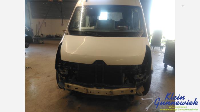 Używane Maska Renault Master Cena € 195,00 Procedura marży oferowane przez Klein Gunnewiek Autodemontage & Motorentechniek