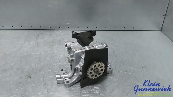 Gebrauchte Ölpumpe Volvo V60 Preis € 95,00 Margenregelung angeboten von Klein Gunnewiek Autodemontage & Motorentechniek