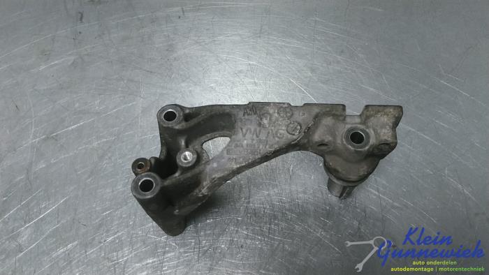 Used Engine mount Volkswagen Transporter Price € 35,00 Margin scheme offered by Klein Gunnewiek Autodemontage & Motorentechniek