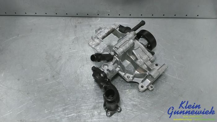 Usagé Support dynamo bas BMW 4-Série Prix € 93,00 Règlement à la marge proposé par Klein Gunnewiek Autodemontage & Motorentechniek