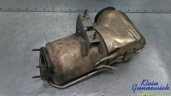 Gebrauchte Rußfilter Volvo V60 Preis € 375,00 Margenregelung angeboten von Klein Gunnewiek Autodemontage & Motorentechniek