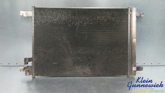 Usagé Condenseur de climatisation Seat Ibiza Prix € 76,00 Règlement à la marge proposé par Klein Gunnewiek Autodemontage & Motorentechniek