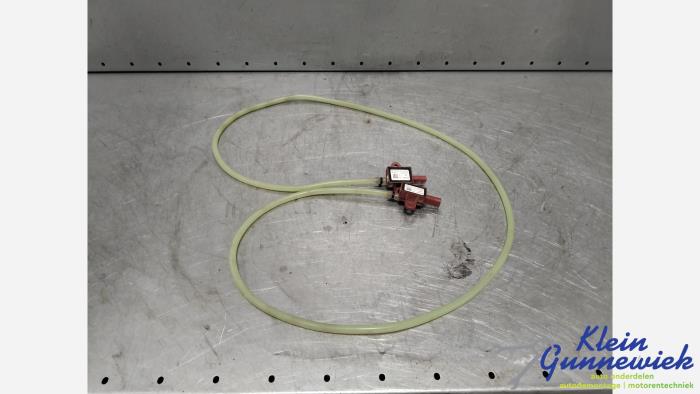 Begagnade Sensor (övriga) BMW 7-Serie Pris € 50,00 Marginaltabell erbjuds av Klein Gunnewiek Autodemontage & Motorentechniek