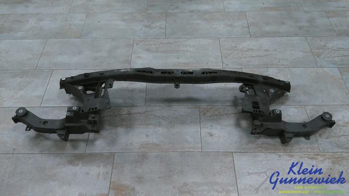Begagnade Front Mercedes Vito Pris € 80,00 Marginaltabell erbjuds av Klein Gunnewiek Autodemontage & Motorentechniek