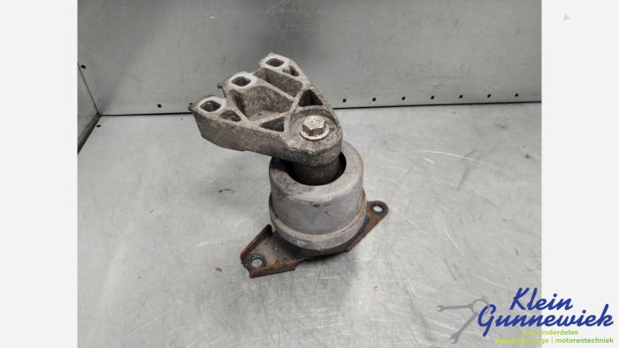 Used Engine mount Volkswagen Bestel Price € 40,00 Margin scheme offered by Klein Gunnewiek Autodemontage & Motorentechniek