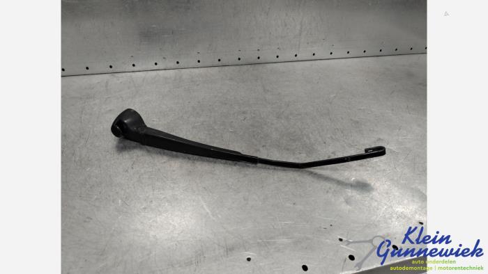 Begagnade Bakre torkararm Volkswagen Caddy Pris € 15,00 Marginaltabell erbjuds av Klein Gunnewiek Autodemontage & Motorentechniek