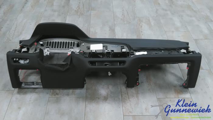 Używane Panel BMW X5 Cena € 1.495,00 Procedura marży oferowane przez Klein Gunnewiek Autodemontage & Motorentechniek