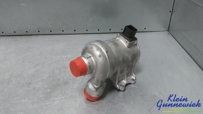 Begagnade Vattenpump Volvo V90 Pris € 175,00 Marginaltabell erbjuds av Klein Gunnewiek Autodemontage & Motorentechniek