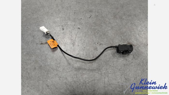 Usados Micrófono Opel Combo Precio € 20,00 Norma de margen ofrecido por Klein Gunnewiek Autodemontage & Motorentechniek