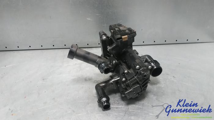 Begagnade Termostathus BMW X5 Pris € 100,00 Marginaltabell erbjuds av Klein Gunnewiek Autodemontage & Motorentechniek
