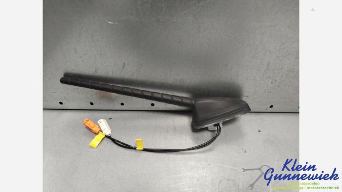 Używane Antena GPS Opel Combo Cena € 27,00 Procedura marży oferowane przez Klein Gunnewiek Autodemontage & Motorentechniek