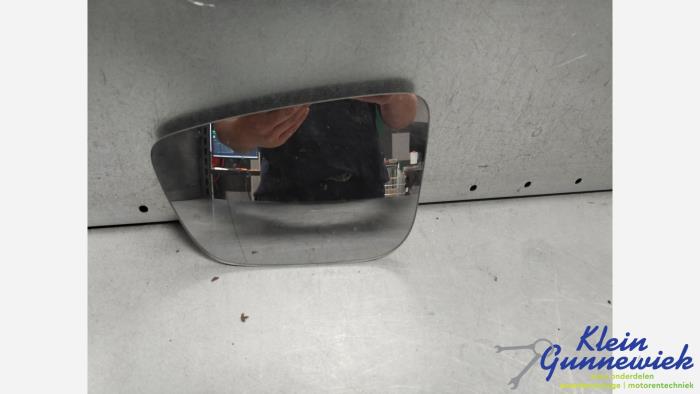 Używane Szyba lusterka lewego BMW 3-Serie Cena € 36,00 Procedura marży oferowane przez Klein Gunnewiek Autodemontage & Motorentechniek