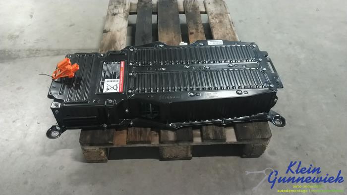 Używane Akumulator (Hybryda) Ford C-Max Cena € 250,00 Procedura marży oferowane przez Klein Gunnewiek Autodemontage & Motorentechniek