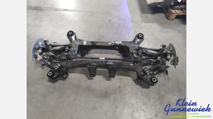 Używane Os tylna 4x4 BMW 4-Serie Cena € 495,00 Procedura marży oferowane przez Klein Gunnewiek Autodemontage & Motorentechniek