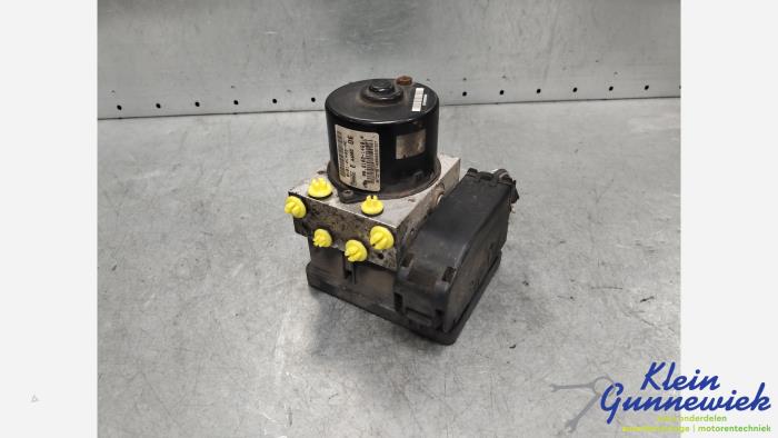 Begagnade ABS-pump Ford Fiesta Pris € 90,00 Marginaltabell erbjuds av Klein Gunnewiek Autodemontage & Motorentechniek