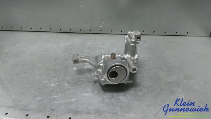 Używane Pompa oleju Ford B-Max Cena € 102,00 Procedura marży oferowane przez Klein Gunnewiek Autodemontage & Motorentechniek