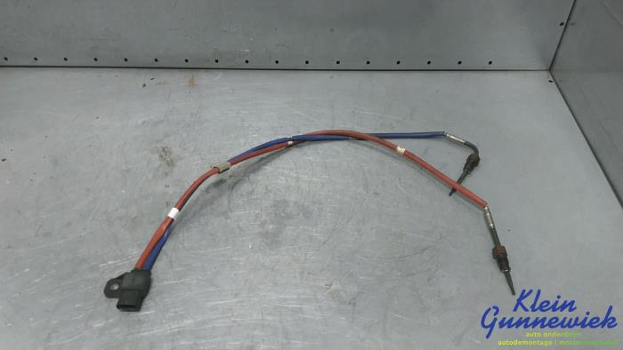 Usagé Sensor température d’échappement Renault Captur Prix € 33,00 Règlement à la marge proposé par Klein Gunnewiek Autodemontage & Motorentechniek