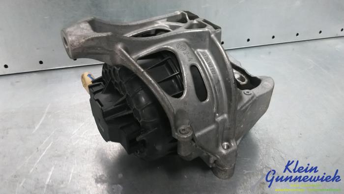 Used Engine mount Audi Q7 Price € 39,00 Margin scheme offered by Klein Gunnewiek Autodemontage & Motorentechniek