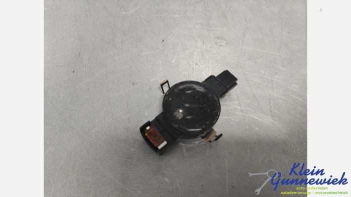 Begagnade Regnsensor BMW X5 Pris € 86,00 Marginaltabell erbjuds av Klein Gunnewiek Autodemontage & Motorentechniek