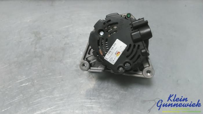 Dynamo van een Peugeot 206 2005