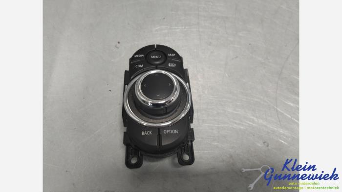 Usados Interruptor MMI Mini Mini Precio € 85,00 Norma de margen ofrecido por Klein Gunnewiek Autodemontage & Motorentechniek