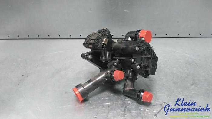 Begagnade Termostathus BMW X5 Pris € 100,00 Marginaltabell erbjuds av Klein Gunnewiek Autodemontage & Motorentechniek