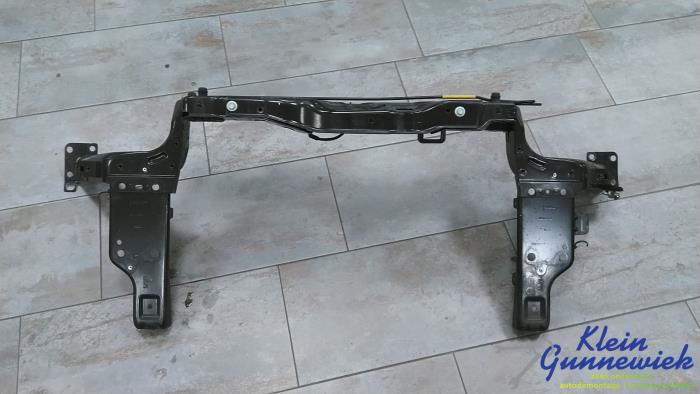 Begagnade Front Opel Corsa Pris € 135,00 Marginaltabell erbjuds av Klein Gunnewiek Autodemontage & Motorentechniek