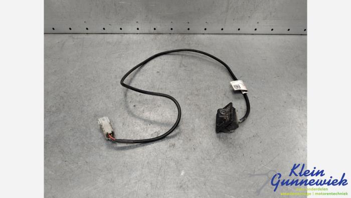 Używane Kamera cofania Opel Corsa Cena € 132,00 Procedura marży oferowane przez Klein Gunnewiek Autodemontage & Motorentechniek