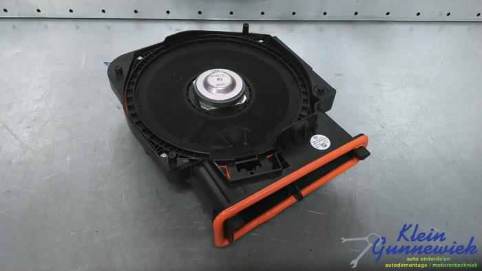 Używane Glosnik Mini Mini Cena € 28,00 Procedura marży oferowane przez Klein Gunnewiek Autodemontage & Motorentechniek