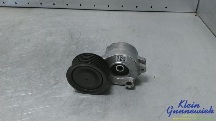 Usados Rodillo tensor correa múltiple BMW X5 Precio € 40,00 Norma de margen ofrecido por Klein Gunnewiek Autodemontage & Motorentechniek