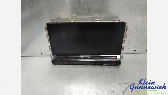 Begagnade Innerdisplay Volkswagen Multivan T7 Pris € 445,00 Marginaltabell erbjuds av Klein Gunnewiek Autodemontage & Motorentechniek