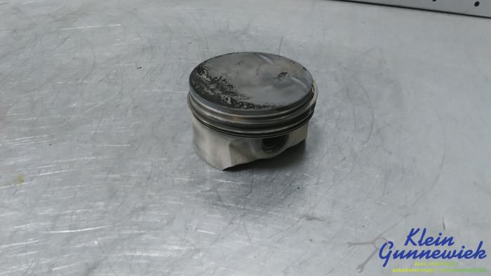 Usados Pistón Audi RS7 Precio € 95,00 Norma de margen ofrecido por Klein Gunnewiek Autodemontage & Motorentechniek