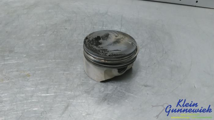 Usados Pistón Audi RS7 Precio € 95,00 Norma de margen ofrecido por Klein Gunnewiek Autodemontage & Motorentechniek